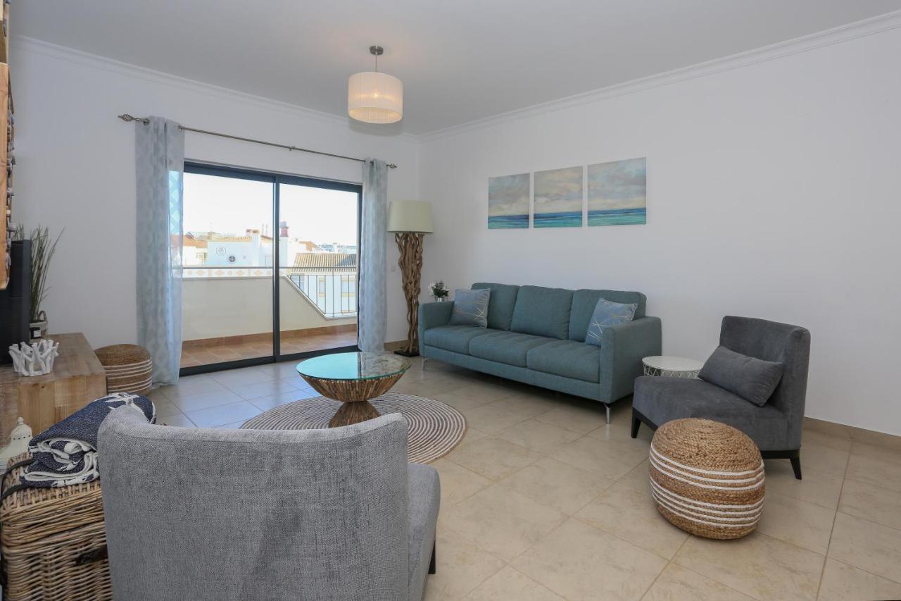 3 Bedroom Apartment With Indoor Pool Central Lagos Ngoại thất bức ảnh