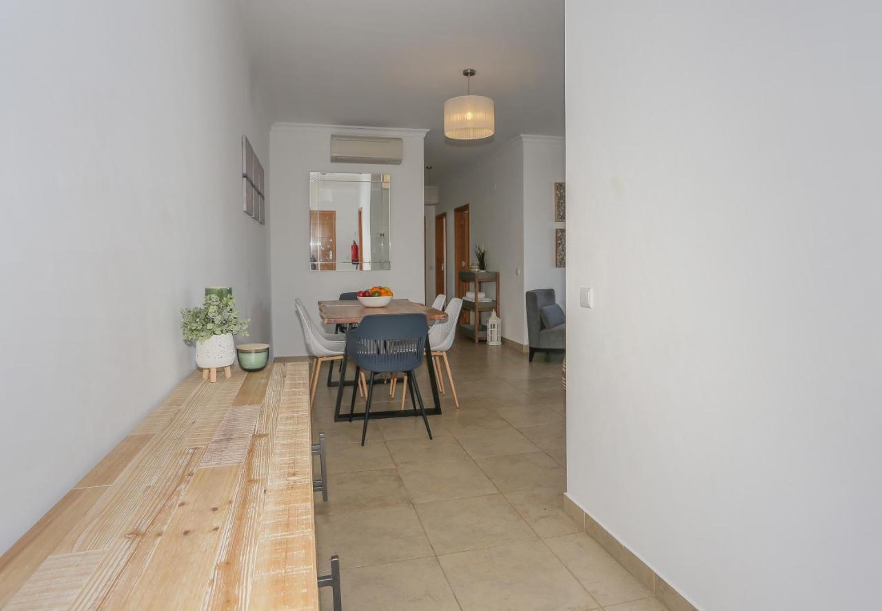 3 Bedroom Apartment With Indoor Pool Central Lagos Ngoại thất bức ảnh