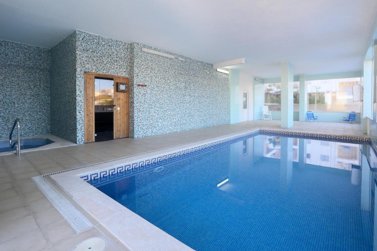 3 Bedroom Apartment With Indoor Pool Central Lagos Ngoại thất bức ảnh