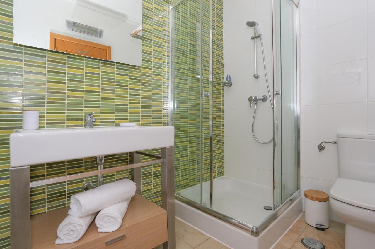3 Bedroom Apartment With Indoor Pool Central Lagos Ngoại thất bức ảnh
