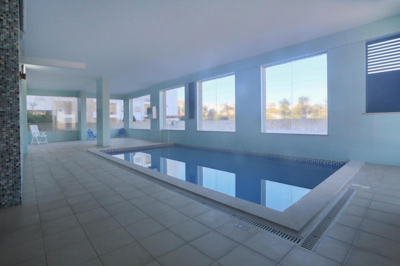 3 Bedroom Apartment With Indoor Pool Central Lagos Ngoại thất bức ảnh